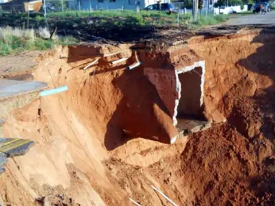 moccasin wash construction